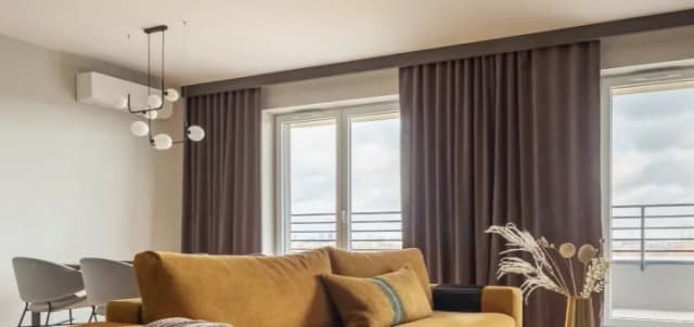 Jakie karnisze są modne? Poznaj najnowsze trendy i inspiracje do wnętrz Jakie karnisze są modne? Poznaj najnowsze trendy i inspiracje do wnętrz